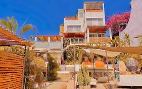 Hotel Perro Surfero Todos Santos